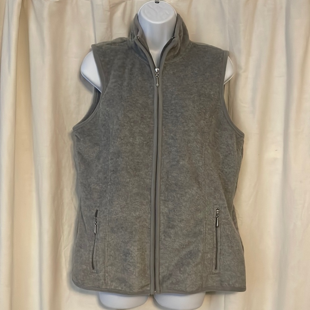 NWT Karen Scott Sport gray zippered fleece vest with pockets